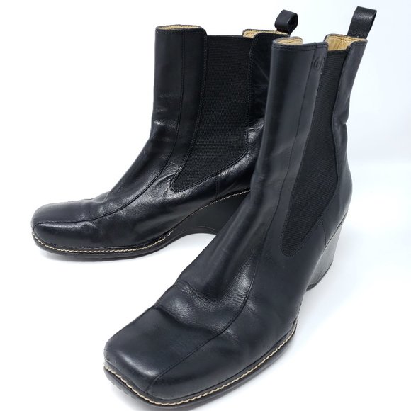 square toe wedge boots